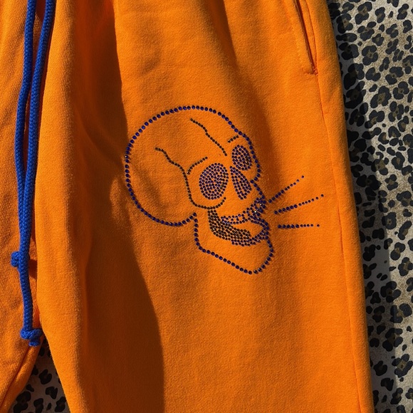 Reigning Fury Skull Sweats - Picture 2 of 4